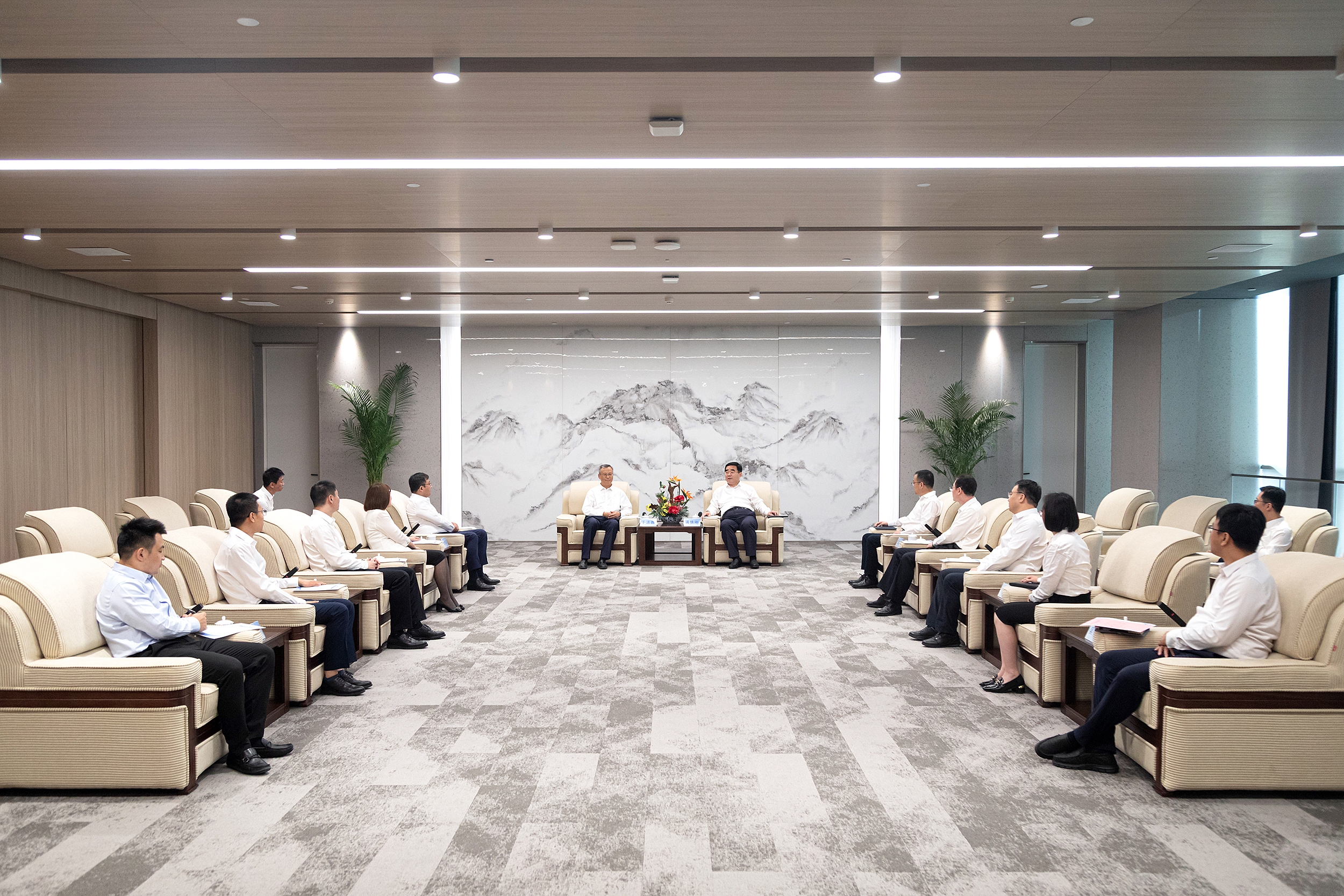 Shandong Heavy Industry Group and China Everbright Bank Sign Strategic Cooperation Agreement