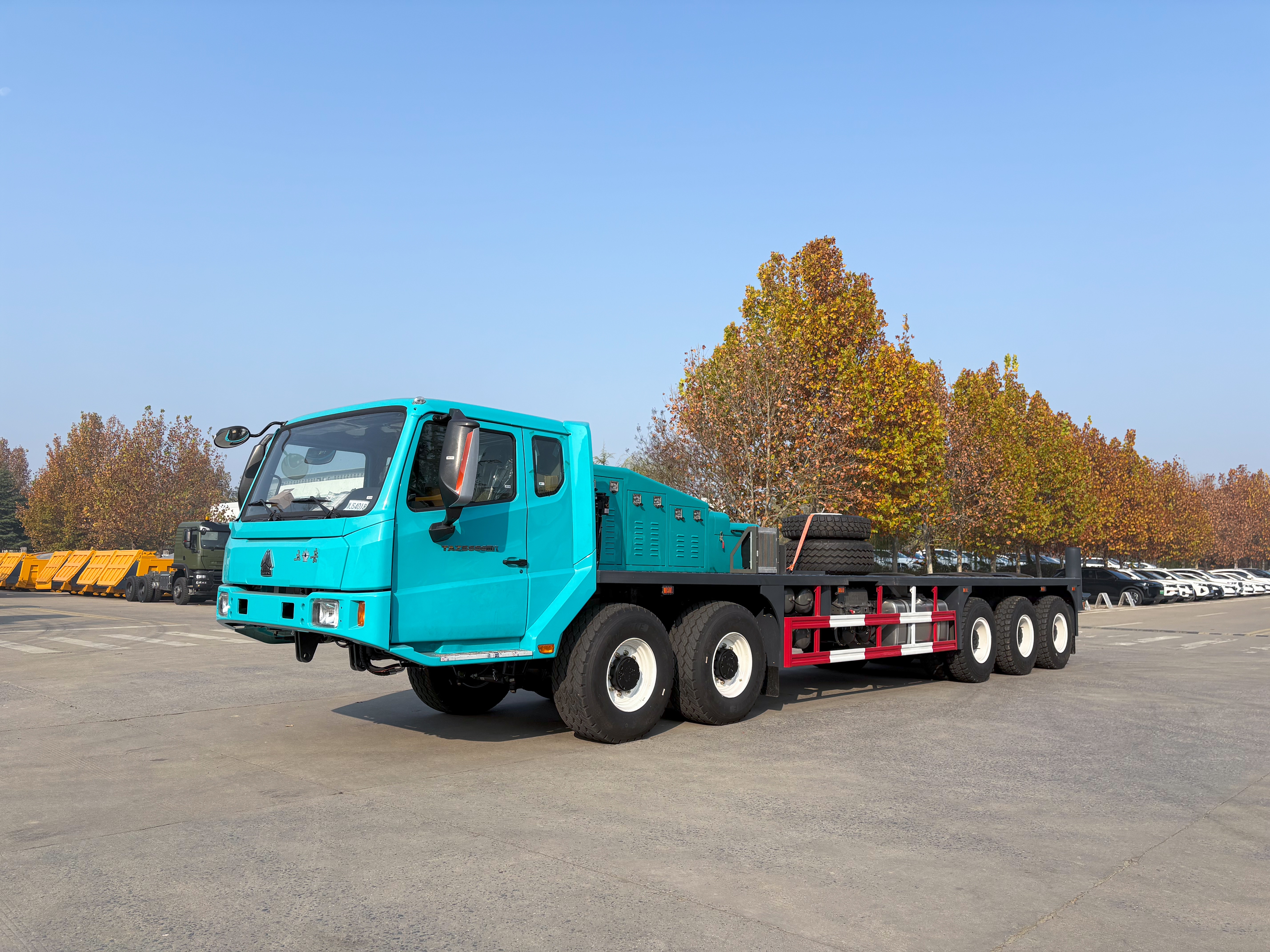 10×10重型钻机车专用底盘